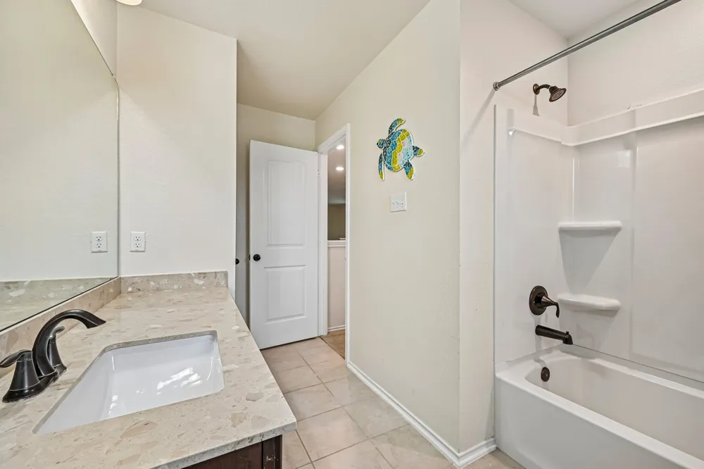 4002 Kings Canyon Drive Taylor, TX 76574