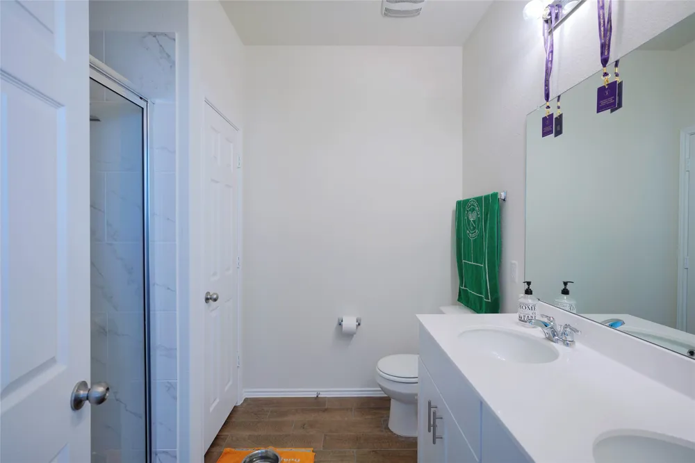 545 Tree Nut Loop Buda, TX 78610