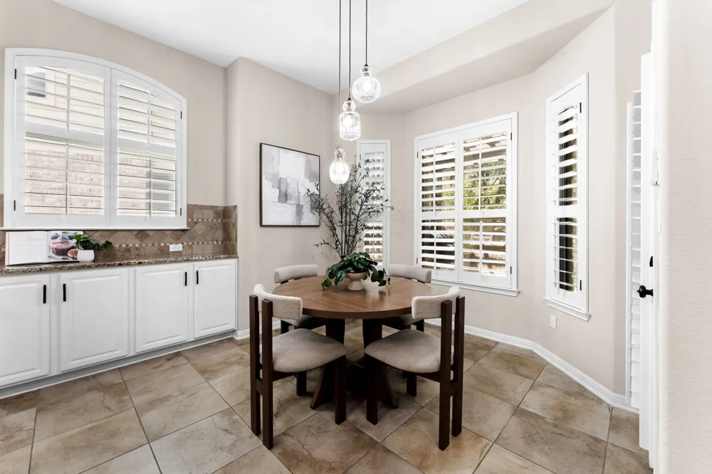 12025 Montclair Bend Austin, TX 78732