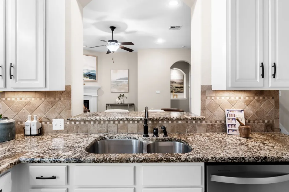 12025 Montclair Bend Austin, TX 78732