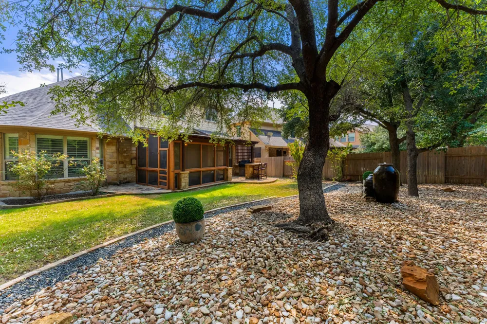 12025 Montclair Bend Austin, TX 78732