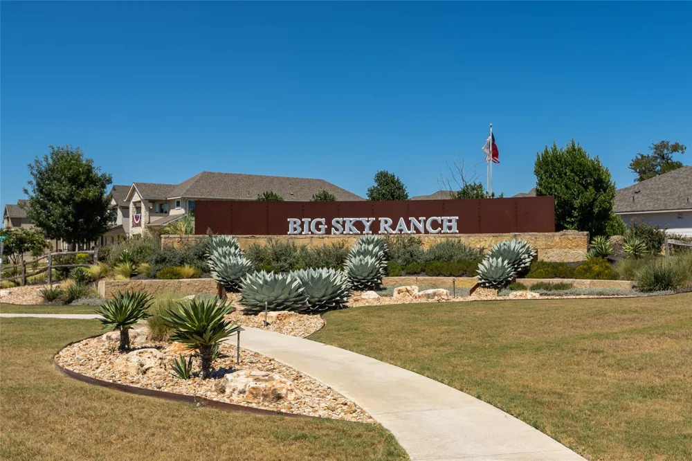 917 Lone Peak Way Dripping Springs, TX 78620