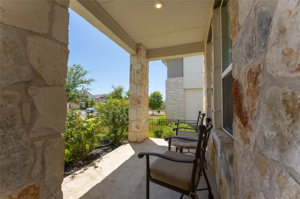 917 Lone Peak Way Dripping Springs, TX 78620