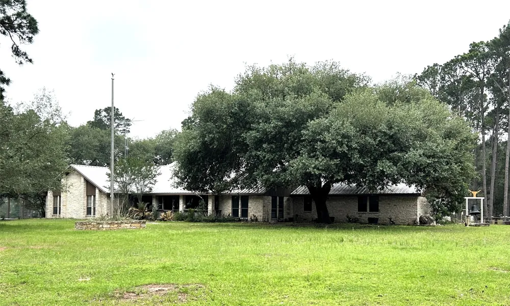 5455 Us-77 Highway La Grange, TX 78945