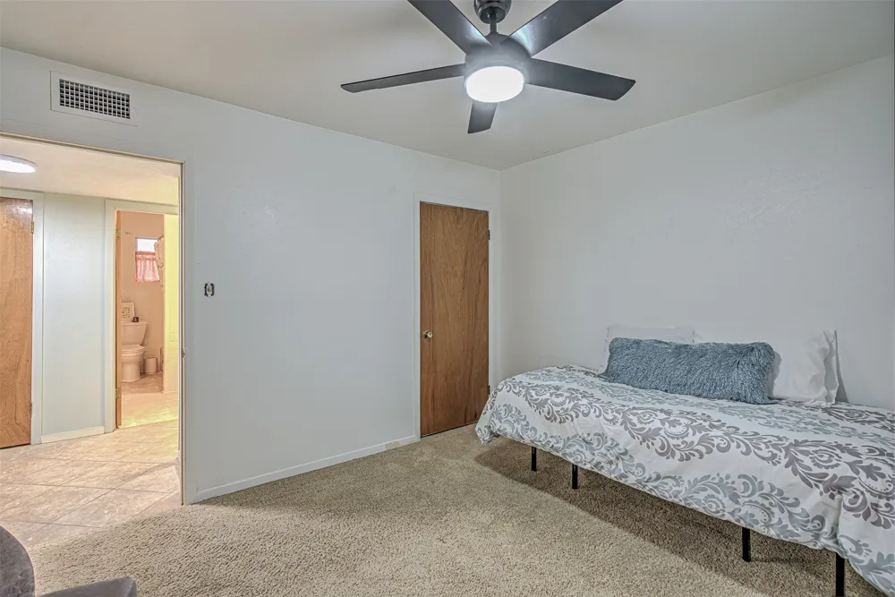 5304 Bedford Kingsland, TX 78639