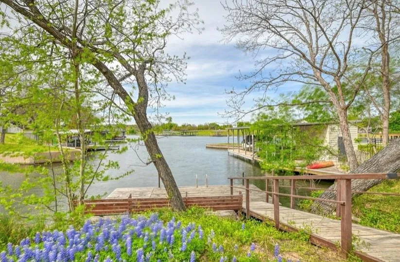 5304 Bedford Kingsland, TX 78639