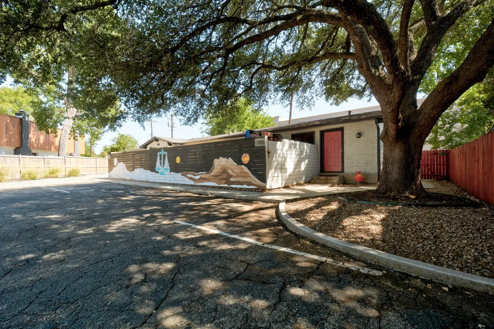 4802 W Wind Trail #103 Austin, TX 78745