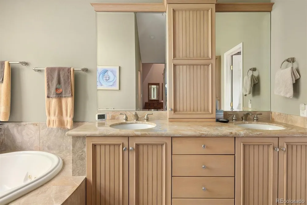 9561 E Lake Circle Greenwood Village, CO 80111