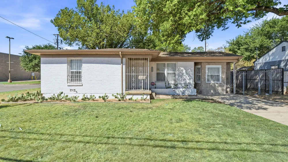 3008 Miller Avenue Fort Worth, TX 76105