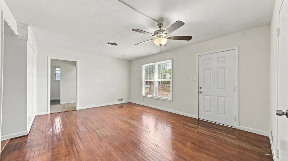 3008 Miller Avenue Fort Worth, TX 76105