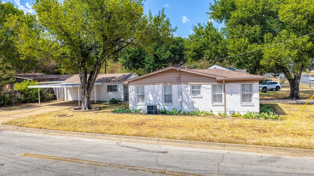 3008 Miller Avenue Fort Worth, TX 76105