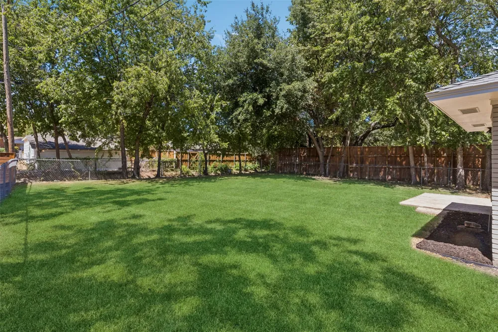 155 Bon Aire Drive Dallas, TX 75218