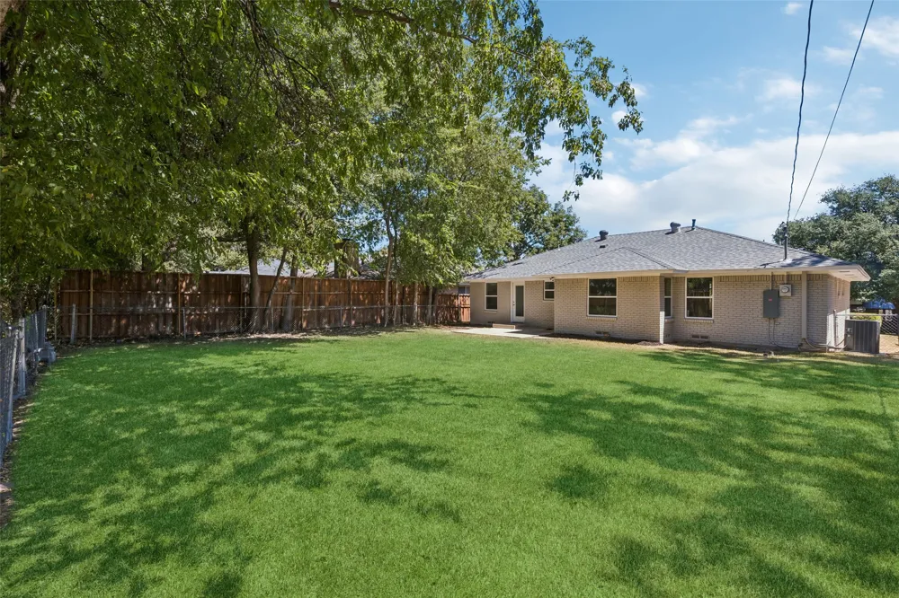 155 Bon Aire Drive Dallas, TX 75218