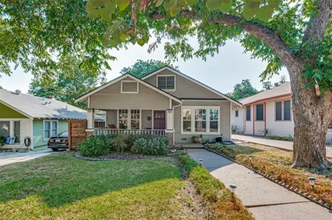 1010 Woodlawn Avenue