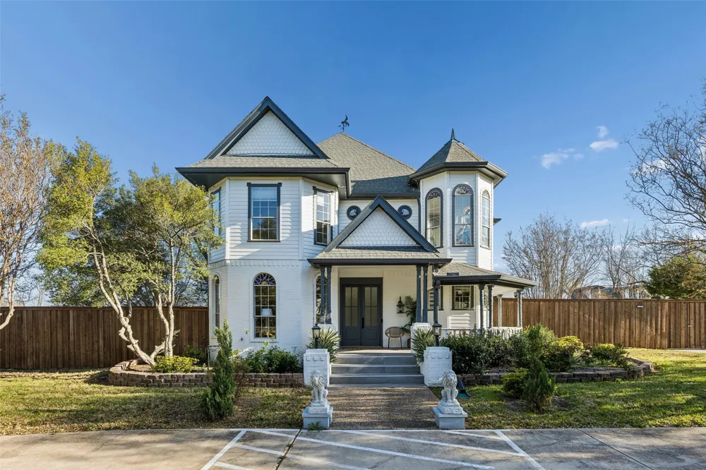 3706 Castle Drive Rowlett, TX 75089