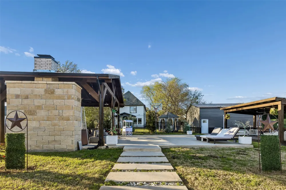 3706 Castle Drive Rowlett, TX 75089