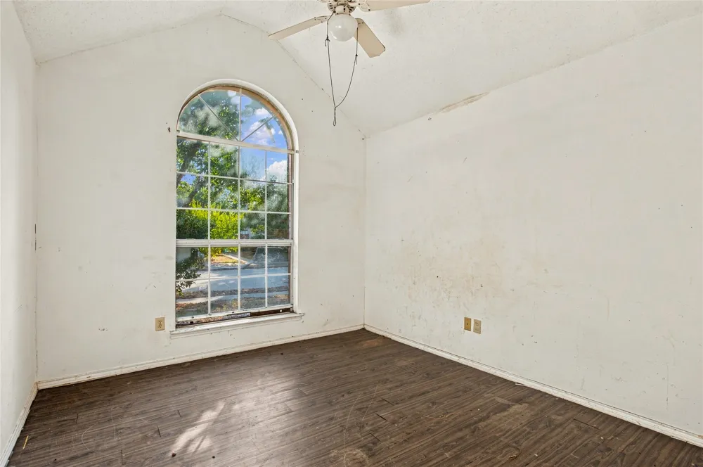 6501 White Oak Drive Rowlett, TX 75089