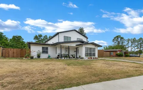 1714 Meadowbrook Lane