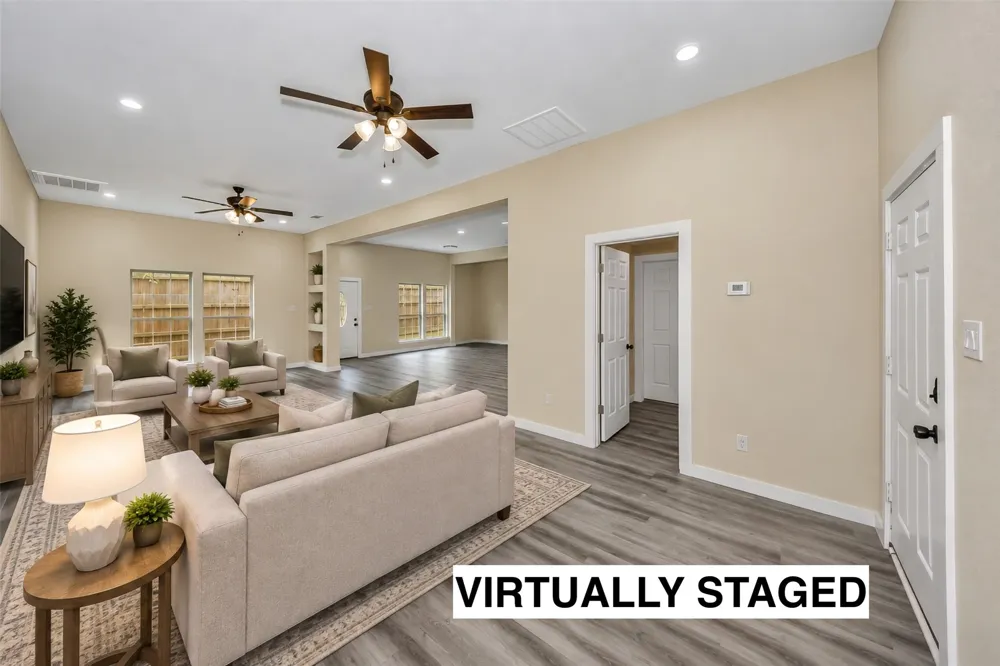 1714 Meadowbrook Lane Irving, TX 75061