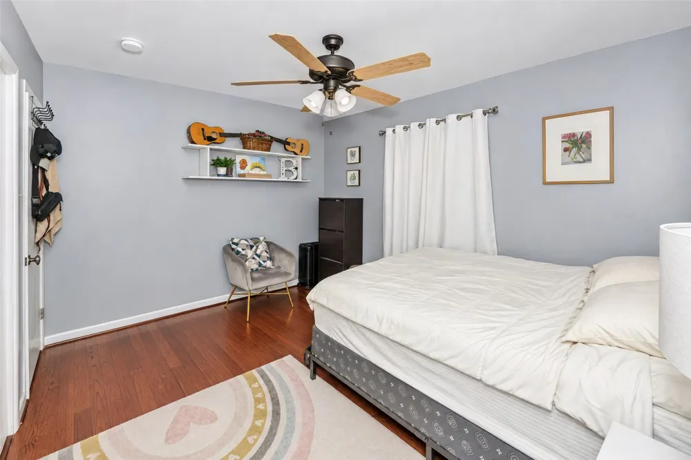 1714 Meadowbrook Lane Irving, TX 75061