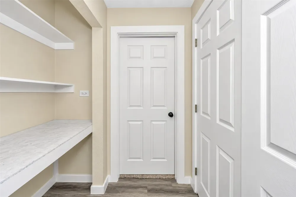 1714 Meadowbrook Lane Irving, TX 75061