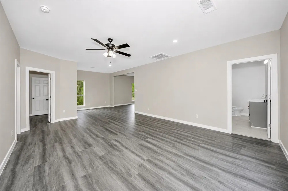 1714 Meadowbrook Lane Irving, TX 75061