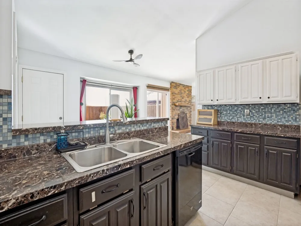 4505 Queen Circle The Colony, TX 75056