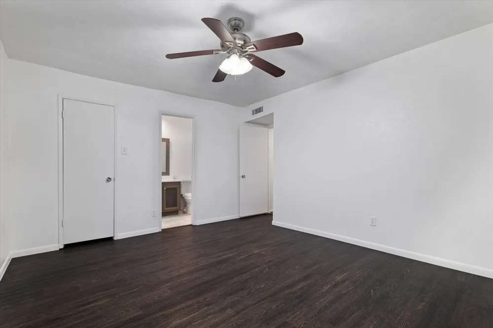 1831 Chamberlain Drive Carrollton, TX 75007
