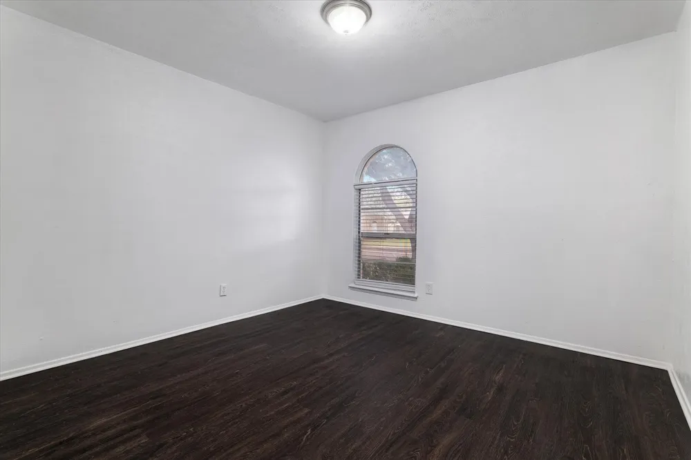 1831 Chamberlain Drive Carrollton, TX 75007