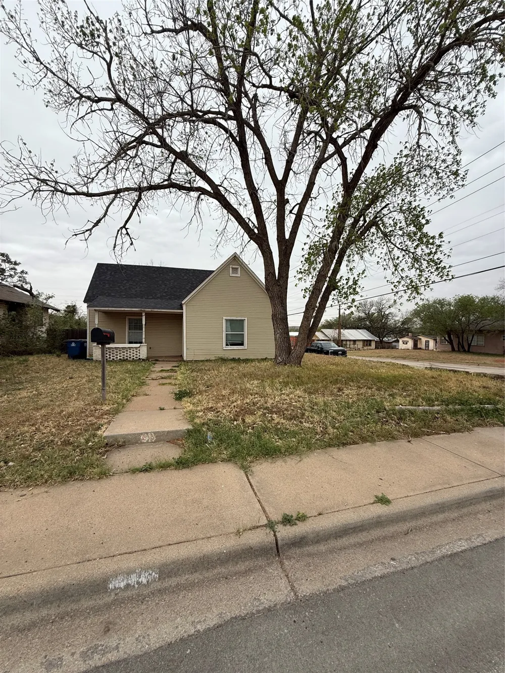 911 Elm Street Sweetwater, TX 79556