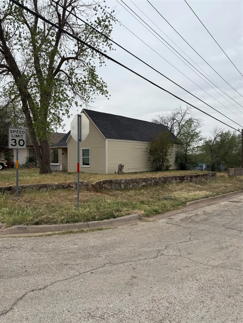 911 Elm Street Sweetwater, TX 79556