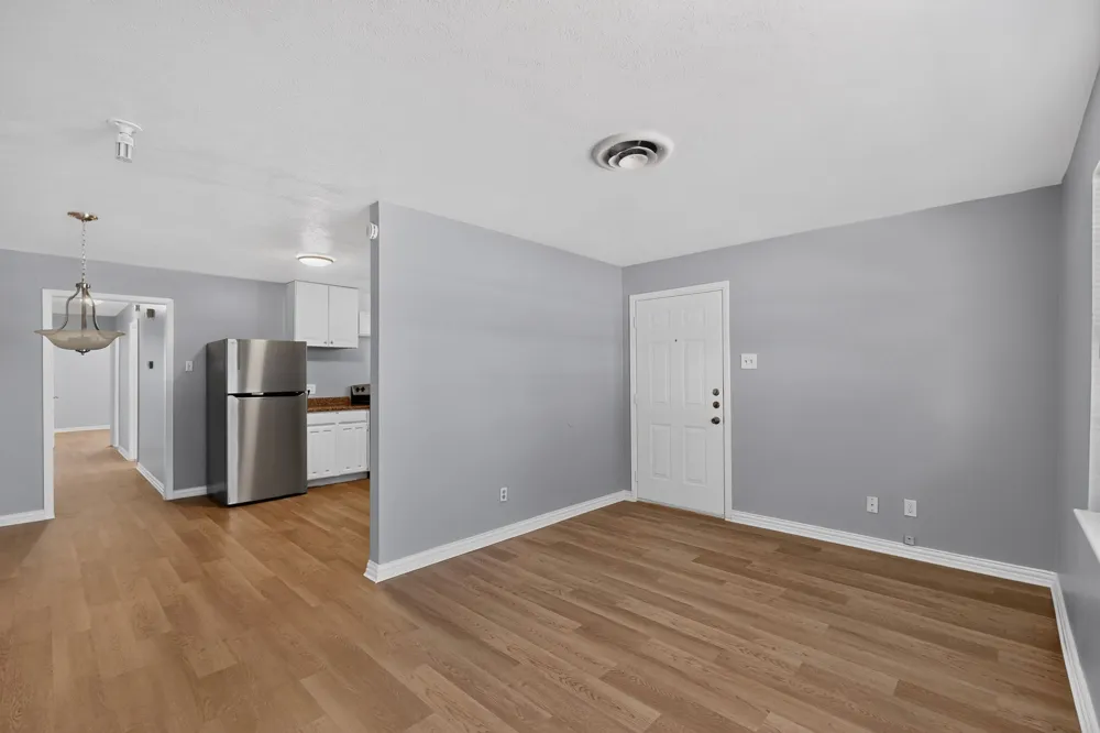 222 W Union Bower Road Irving, TX 75061