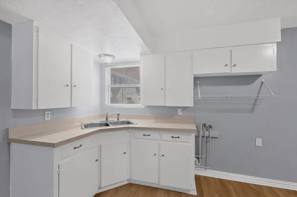222 W Union Bower Road Irving, TX 75061