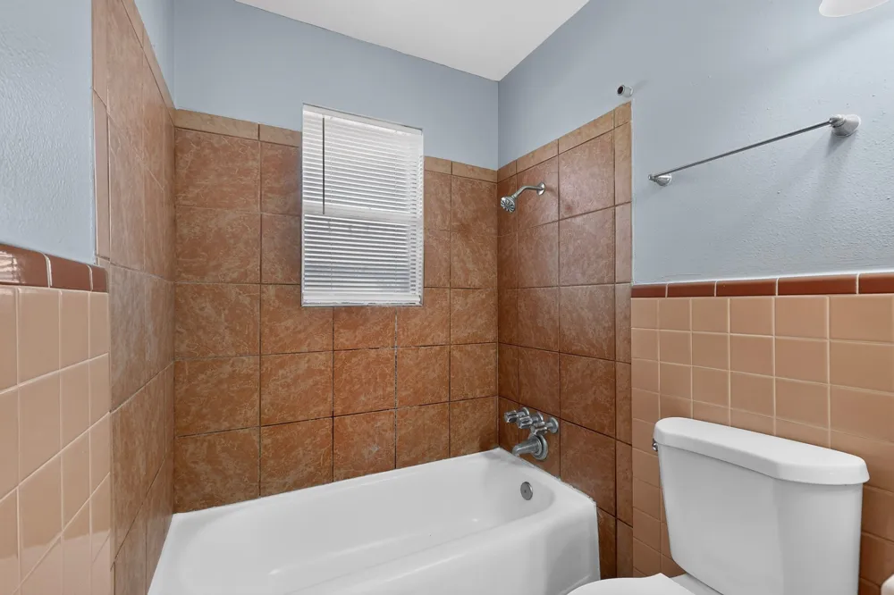 222 W Union Bower Road Irving, TX 75061