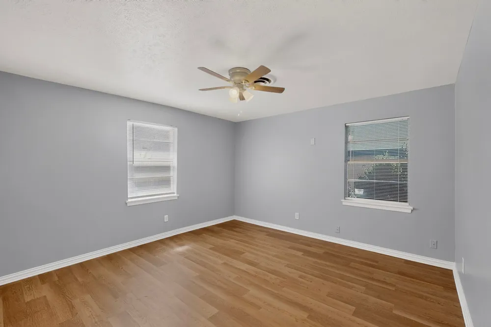 222 W Union Bower Road Irving, TX 75061
