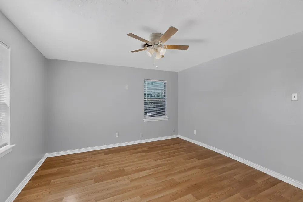 222 W Union Bower Road Irving, TX 75061