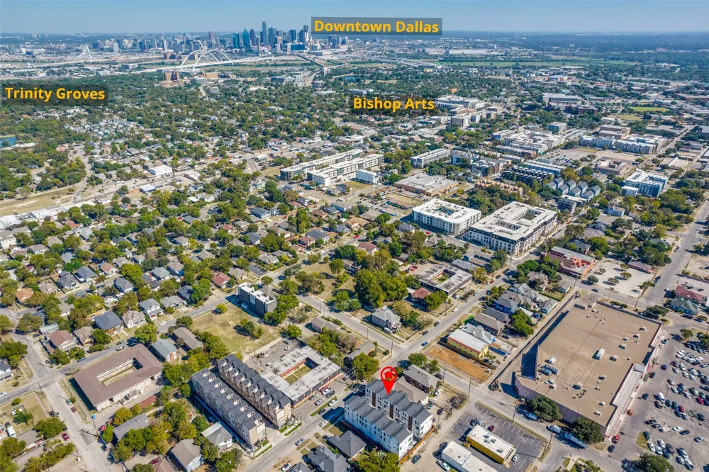 708 W 10th Street #104 Dallas, TX 75208
