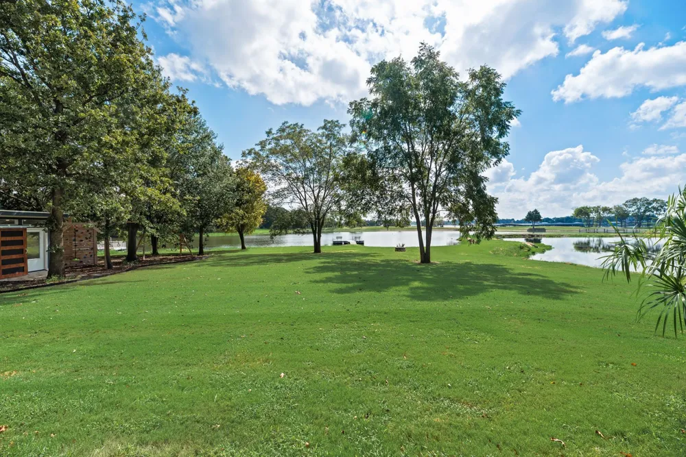 708 Clear Water Court Corsicana, TX 75109
