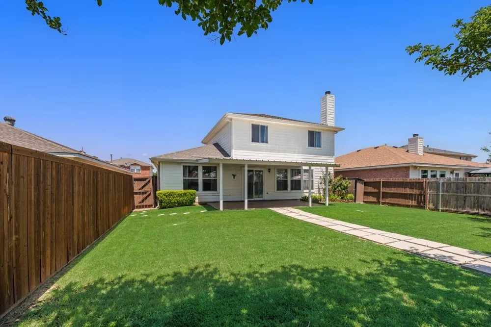 1421 Laurel Hall Lane Little Elm, TX 75068