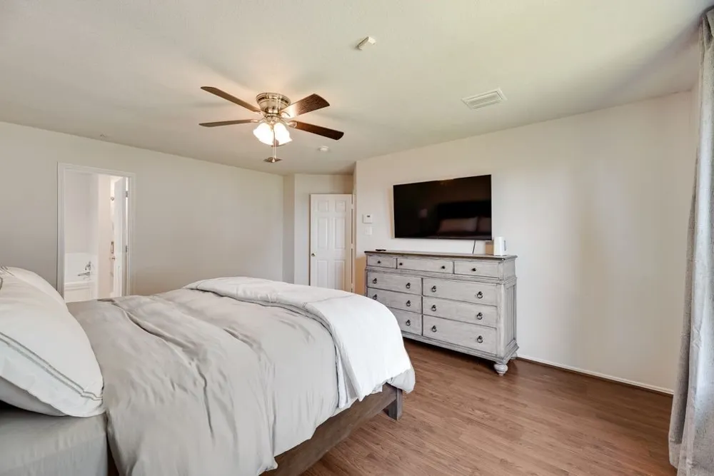 1421 Laurel Hall Lane Little Elm, TX 75068
