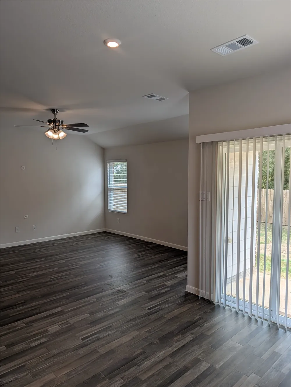 504 Jameson Street Springtown, TX 76082