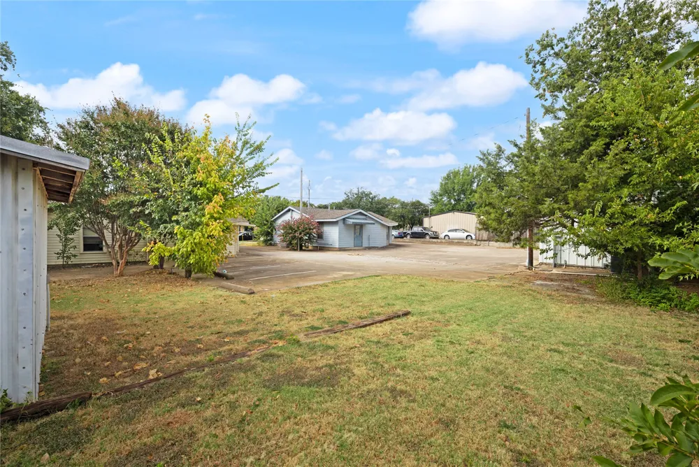 325 E Main Street Lewisville, TX 75057
