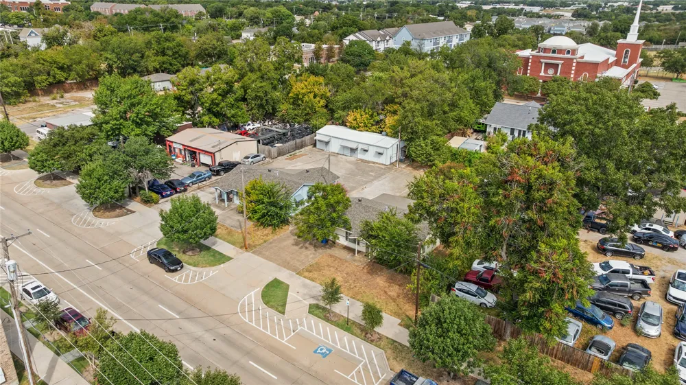 325 E Main Street Lewisville, TX 75057