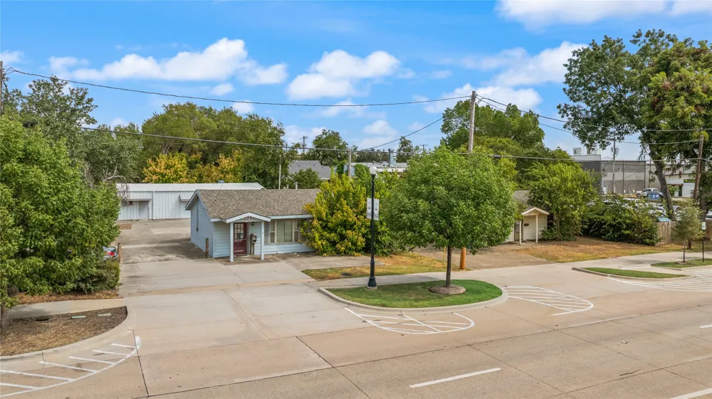 325 E Main Street Lewisville, TX 75057
