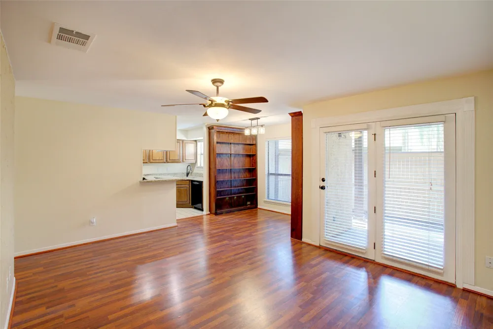 1304 Harwell Drive #4811 Arlington, TX 76011