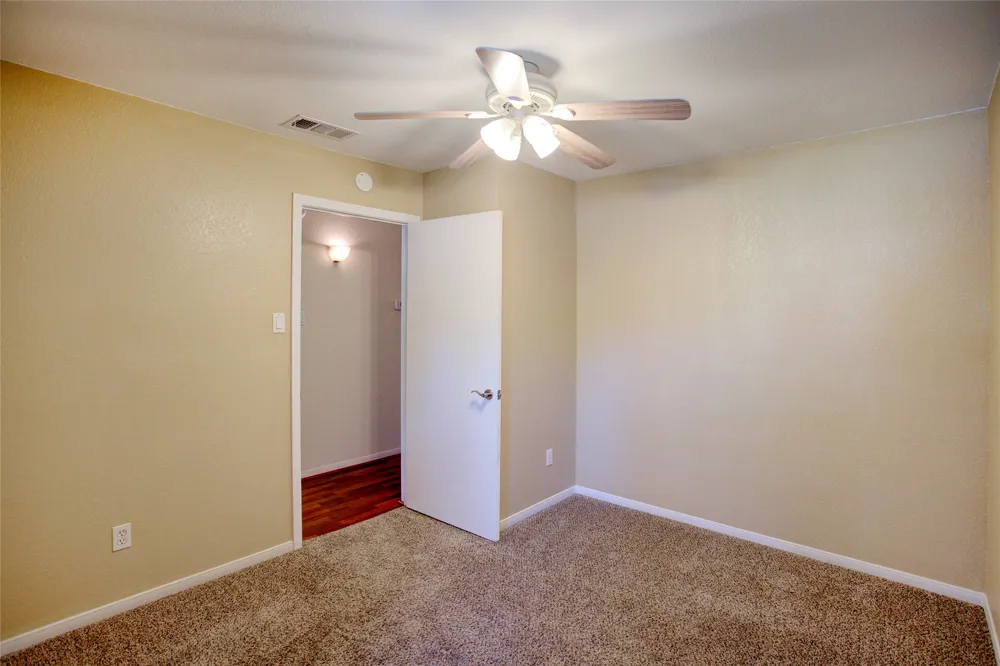 1304 Harwell Drive #4811 Arlington, TX 76011