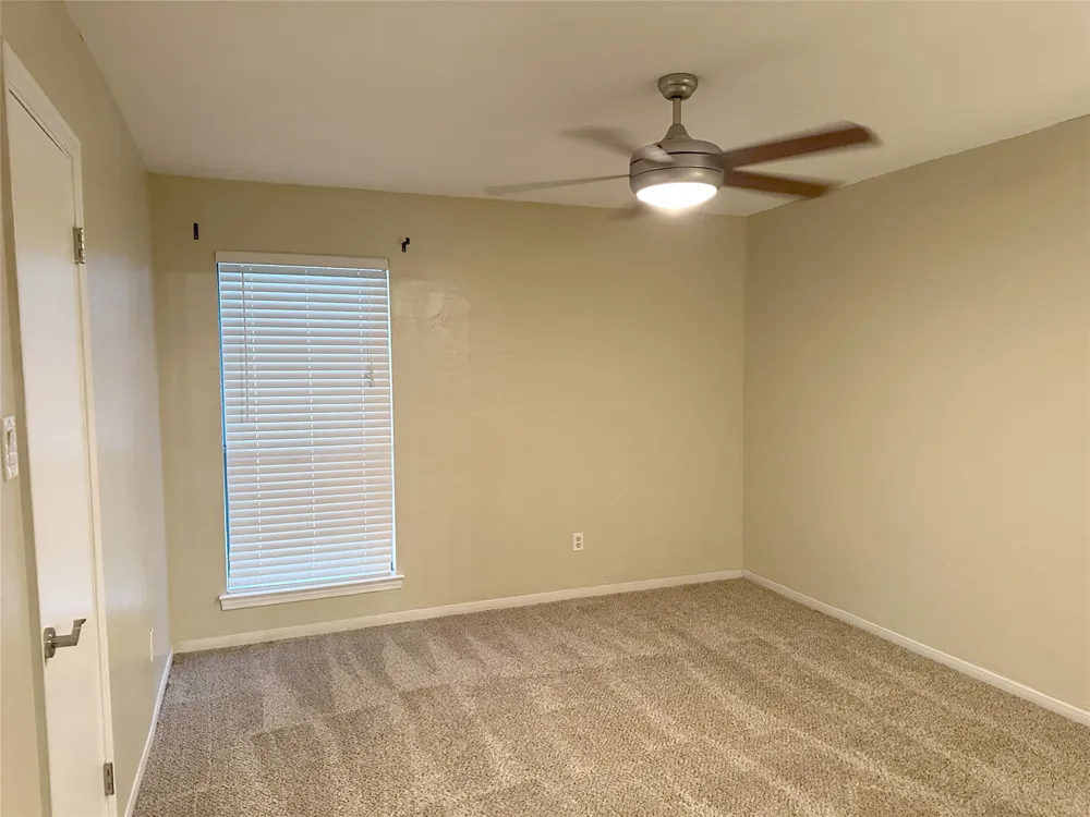 1304 Harwell Drive #4811 Arlington, TX 76011