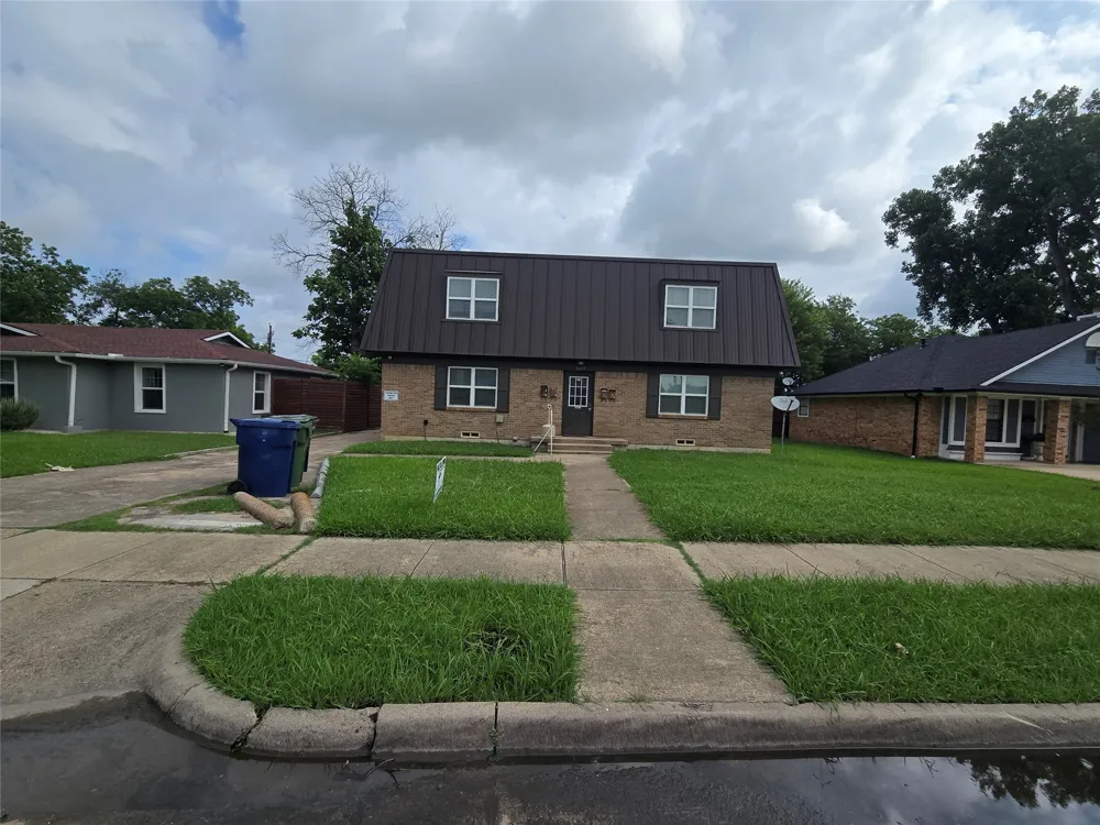 1805 Randolph Drive #2 Garland, TX 75041