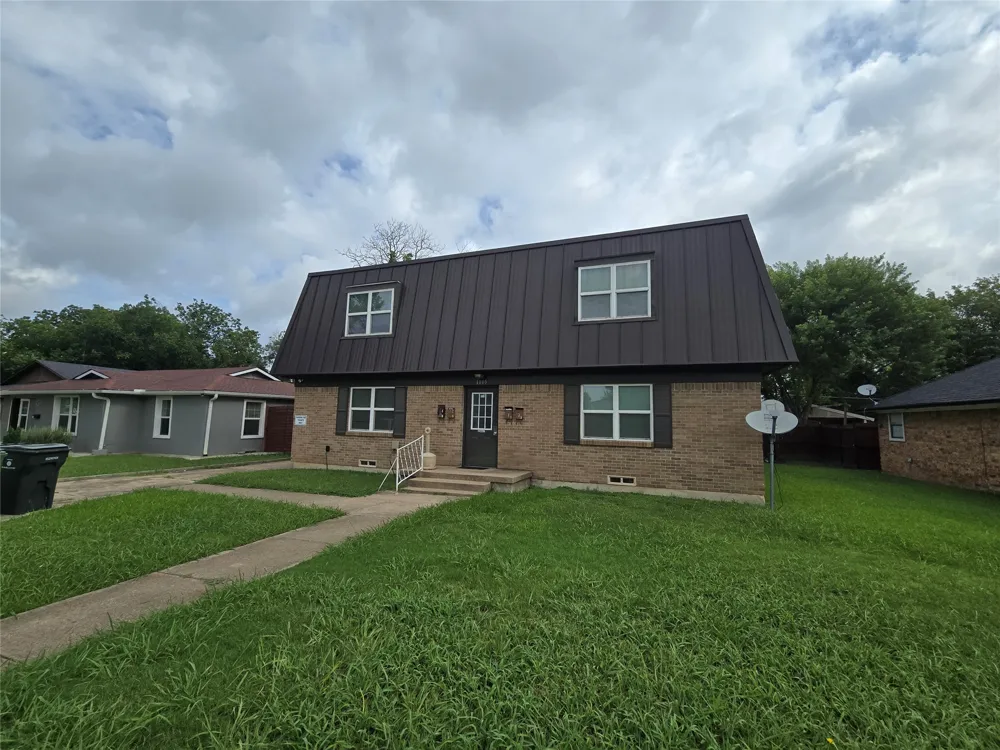 1805 Randolph Drive #2 Garland, TX 75041