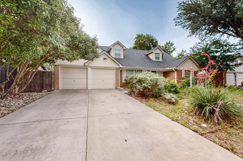 2927 Selma Lane